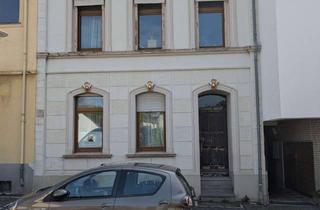 Reihenhaus kaufen in 52134 Herzogenrath, Charmantes Altbaureihenhaus mit Sanierungsbedarf