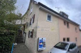 Haus kaufen in 79104 Herdern, Provisionsfrei! Wohnhaus-Anbau mit zwei 2-Zimmerwohnungen in Freiburg im Breisgau
