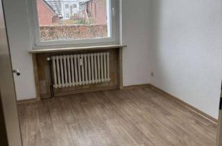 Wohnung mieten in Pinneberger Straße 55, 22880 Wedel, Geräumige 4-Zimmer-Wohnung in Wedel zu mieten