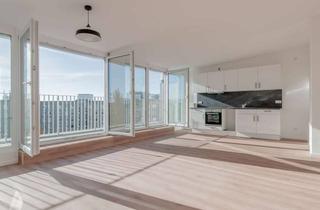 Wohnung mieten in 13347 Wedding, zwei TERRASSEN, AUFZUG und BLICK über Berlin - 2-Zimmer-Wohnung