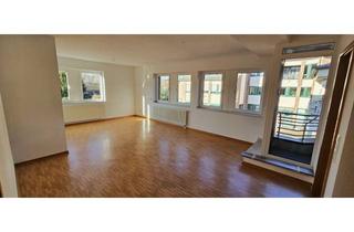 Wohnung mieten in Marktstraße 33, 53859 Niederkassel, Renovierte helle 4-Zimmer Wohnung in Niederkassel-Rheidt ab sofort