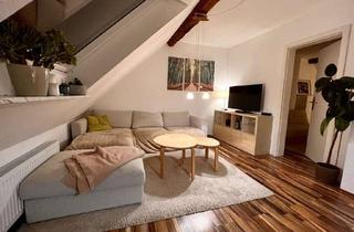 Wohnung mieten in 24113 Hassee, Geschmackvolle Dachgeschosswohnung mit drei Räumen, E-Geräten und Küche in Kiel