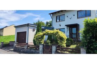 Einfamilienhaus kaufen in 97282 Retzstadt, Einfamilienhaus in ruhiger Lage, mit traumhaftem Ausblick und viel Entwicklungspotenzial