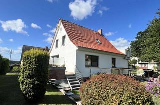 Einfamilienhaus kaufen in 18609 Binz, Ostseebad Binz - charmantes freistehendes Einfamilienhaus mit Einliegerwohnung, Balkon & Terrasse