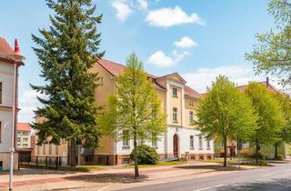 Anlageobjekt in 02906 Niesky, Prominentes Denkmal (ehem. Königliches Amtsgericht) - edle Sanierung 2014 (8 Whg., 2 Garagen etc.)