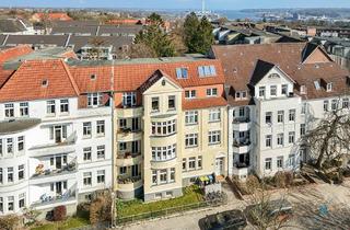 Mehrfamilienhaus kaufen in 24939 Flensburg, Stilvolles Mehrfamilienhaus mit 7 Wohneinheiten, Balkonen, Altbaucharme & stabiler Rendite