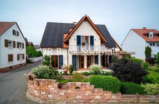 Einfamilienhaus kaufen in 67377 Gommersheim, Ehemaliger Dreiseitenhof – Mediterranes Wohnen in großzügigem Haupthaus & zwei weiteren Wohnungen
