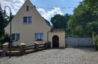 Mehrfamilienhaus kaufen in 03238 Finsterwalde, Finsterwalde - Charmantes Mehrfamilienhaus mit 4 Wohneinheiten & Garten