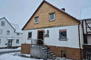 Einfamilienhaus kaufen in 35110 Frankenau, Frankenau - kleines Einfamilienhaus günstig zu verkaufen