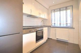 Wohnung kaufen in 71229 Leonberg, Leonberg - Hochwertig sanierte Wohnung mit Blick ins Grüne