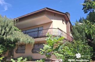 Einfamilienhaus kaufen in 63911 Klingenberg, Klingenberg am Main / Röllfeld - BERK Immobilien - Einfamilienhaus zum Wohlfühlen mit Panoramablick & Waldrandlage in KlingenbergRöllfeld