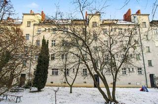 Mehrfamilienhaus kaufen in 12103 Berlin, Berlin - Bezugsfrei: 4-Zimmer Maisonette-Wohnung mit Balkon in Berlin-Tempelhof zu verkaufen