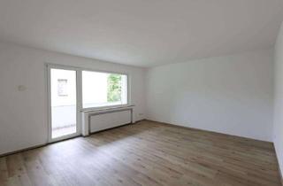 Wohnung kaufen in Blumenstraße 42a, 45476 Styrum, Lichtdurchflutete renovierte 3-Zimmer-Wohnung mit Balkon ins Grüne | provisionsfrei | MH-Styrum