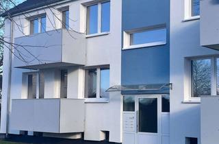 Wohnung mieten in Fürstenweg, 32130 Enger, Helle und moderne 4-Zimmer-Wohnung in Enger mit Balkon