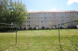 Wohnung mieten in Hanns-Eisler-Straße 10, 06667 Weißenfels, Gefragte 3 Raumwohnung mit Wanne und Balkon