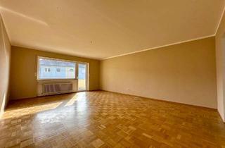 Wohnung mieten in Erhardstraße 36, 97688 Bad Kissingen, Große 4-Zimmer Wohnung mit Balkon, Einbauküche und Essnische