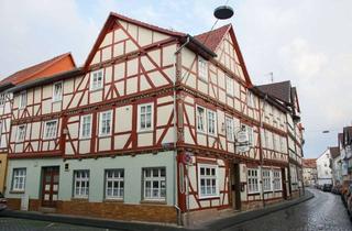 Gewerbeimmobilie kaufen in Alter Steinweg 34, 37269 Eschwege, Pension mit 7 Zimmern, Gaststätte/Restaurant und 8 Wohneinheiten