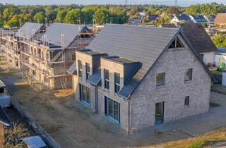 Haus mieten in 23611 Bad Schwartau, Nachhaltig wohnen! KfW-40-Doppelhaushälfte in Sereetz mit Garten, PV-Anlage, Wärmepumpe & Wallbox!