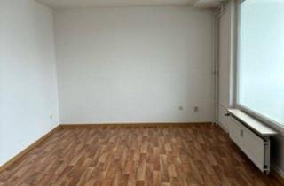Wohnung mieten in Albert-Schweitzer-Ring 24, 25524 Itzehoe, Sehr gepflegte 3-Zimmer-Wohnung in ruhiger Lage mit Balkon
