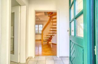 Wohnung kaufen in Schloßstraße, 88453 Erolzheim, Exklusive 2,5-Zimmer-Maisonettwohnung im wunderschönen Schloß Erolzheim