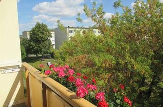 Wohnung mieten in Maienweg 42, 07546 Gera, Ruhig gelegene 3-Raum-Wohnung im Grünen