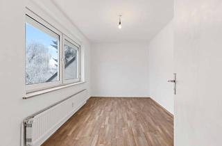 Wohnung kaufen in Reuttier Straße 43, 89231 Neu-Ulm, Sofort frei! 3-Zimmer-Maisonettewohnung mit Dachterrasse!