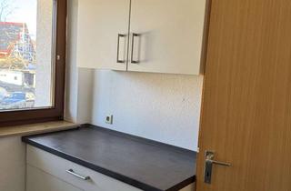 Wohnung mieten in Teinacher Straße 52, 75387 Neubulach, Gepflegte 2,5-Zimmer-Wohnung mit Balkon in Neubulach