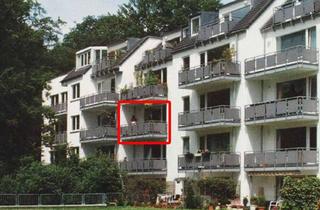 Wohnung mieten in Schubertstr. 9B, 51427 Bergisch Gladbach, Frisch sanierte, zentralgelegene, ab 1.4. einzugsfertige 3 Zimmer Wohnung mit Balkon und neuer EBK