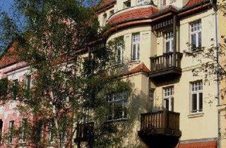 Wohnung mieten in Beyschlagstraße, 06110 Halle, Schöne 3 Zi-DG-Wohnung mit Balkon, Einbauküche, Wannenbad und Laminat in der südl. Innenstadt