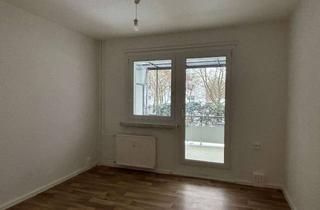 Wohnung mieten in Havelländer Ring 11, 12629 Hellersdorf, Der Sommer kann kommen! Süße Wohnung mit eigenem Garten!