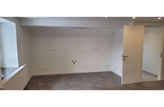 Wohnung mieten in Obergrashof, 85757 Karlsfeld, Erstbezug nach Sanierung: 2,5-Zi.-DG-Wohnung in Karlsfeld bei Dachau