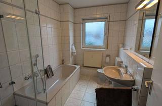 Wohnung mieten in Viernheimer Straße 54, 68623 Lampertheim, Großzügige 3-Zimmer-Wohnung mit Miele-Küche, Klima, XXL-Balkon & Keller