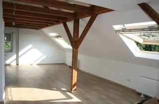 Wohnung mieten in Bruckrain 15, 72336 Balingen, Freundliche und helle 2,5-Zimmer Dachgeschosswohnung in Balingen
