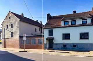 Haus kaufen in 66629 Freisen, Wohnhaus mit zwei Wohneinheiten im Ortskern.