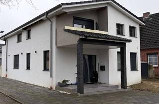 Einfamilienhaus kaufen in 24783 Osterrönfeld, Junges, großzügiges Einfamilienhaus mit 6 Zimmern und Dachterrasse