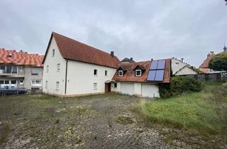 Haus kaufen in 91456 Diespeck, Familienfreundliches Ein-/ Zweifamilienhaus - inklusive 4 Garagen und offener Unterstellhalle
