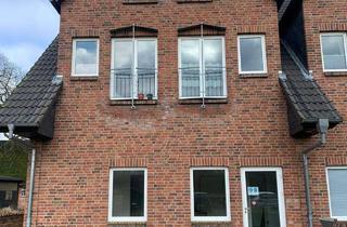 Büro zu mieten in 23881 Alt Mölln, Helle Lager-/ Bürofläche mit Rolltor zu vermieten !