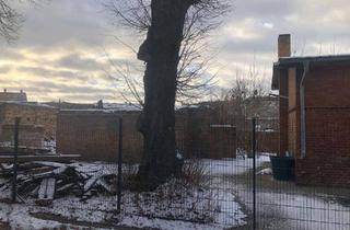 Grundstück zu kaufen in 16259 Bad Freienwalde, Seltene Chance: Ehemaliges Bahngrundstück mit sanierungsbedürftiger Bausubstanz