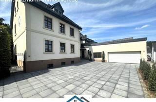 Haus kaufen in 53947 Nettersheim, Nettersheim - 2 Häuser: Repräsentatives Wohnhaus, Ferienwohnung, Arztpraxis u. Doppelgarage (ca. 571 m² WFLNFL) zu verkaufen