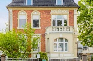 Wohnung kaufen in 51429 Bergisch Gladbach, Großzügige 2 Zimmer-Wohnung mit Dachterrasse und 2 Stellplätzen in zentraler Lage