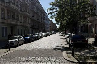 Wohnung kaufen in Oudenarder Str., 13347 Wedding, Ruhige 3-Zi.-DG-Altbau-Whg. mit Sonnenterrasse nahe Schillerpark und Humboldthain - Vermietet -