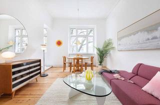 Wohnung kaufen in Simon-Dach-Straße 36, 10245 Friedrichshain, Simon Dach Kiez: Renovierte 2-Zimmer Altbauwohnung im 3. OG mit Aufzug, franz. Balkon, E-Effizienz B