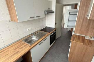 Wohnung mieten in Louis-Jentzsch-Straße 10, 06132 Silberhöhe, 3- Raum Wohnung mit Einbauküche, Wannenbad und Balkon