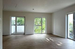Wohnung mieten in Heldburger Straße, 13055 Alt-Hohenschönhausen, Stilvolle 3 Zimmer Wohnung mit Loggia und Gäste-WC