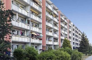 Wohnung mieten in Senftenberger Str. 22, 01239 Prohlis-Süd, Familien willkommen: 5-Zimmerwohnung mit Balkon im 1.OG!