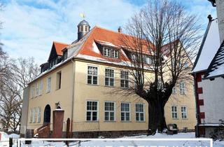 Wohnung mieten in 04654 Frohburg, Wohnen in einer alten Schule (1911) - 5Raum-Wohnung im Grünen