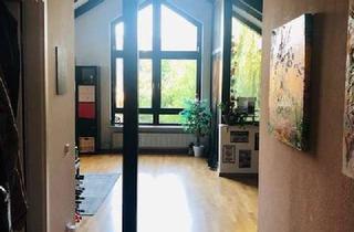 Wohnung mieten in Bertha-Von-Suttner-Straße 15, 61350 Bad Homburg, Sonnige 2-Zimmer Dachgeschosswohnung mit Balkon in Bad Homburg