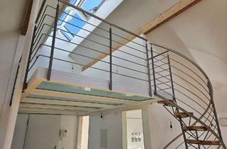 Wohnung mieten in 85540 Haar, Helle 3,5-Raum-Dachgeschosswohnung mit umlaufendem Balkon in Haar