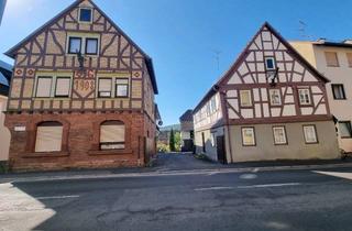 Haus kaufen in Hauptstraße 120-122, 63768 Hösbach, Provisionsfrei: 2 Häuser (Fachwerk-Ensemble) + Scheune auf 591m² Grundstück in Hösbach Ortskern