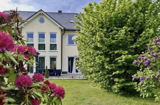 Haus kaufen in 65620 Waldbrunn, Waldbrunn. Repräsentatives Wohnen mit viel Platz für Familie und Arbeiten.